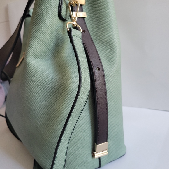 Handbag - Picture 6 of 8